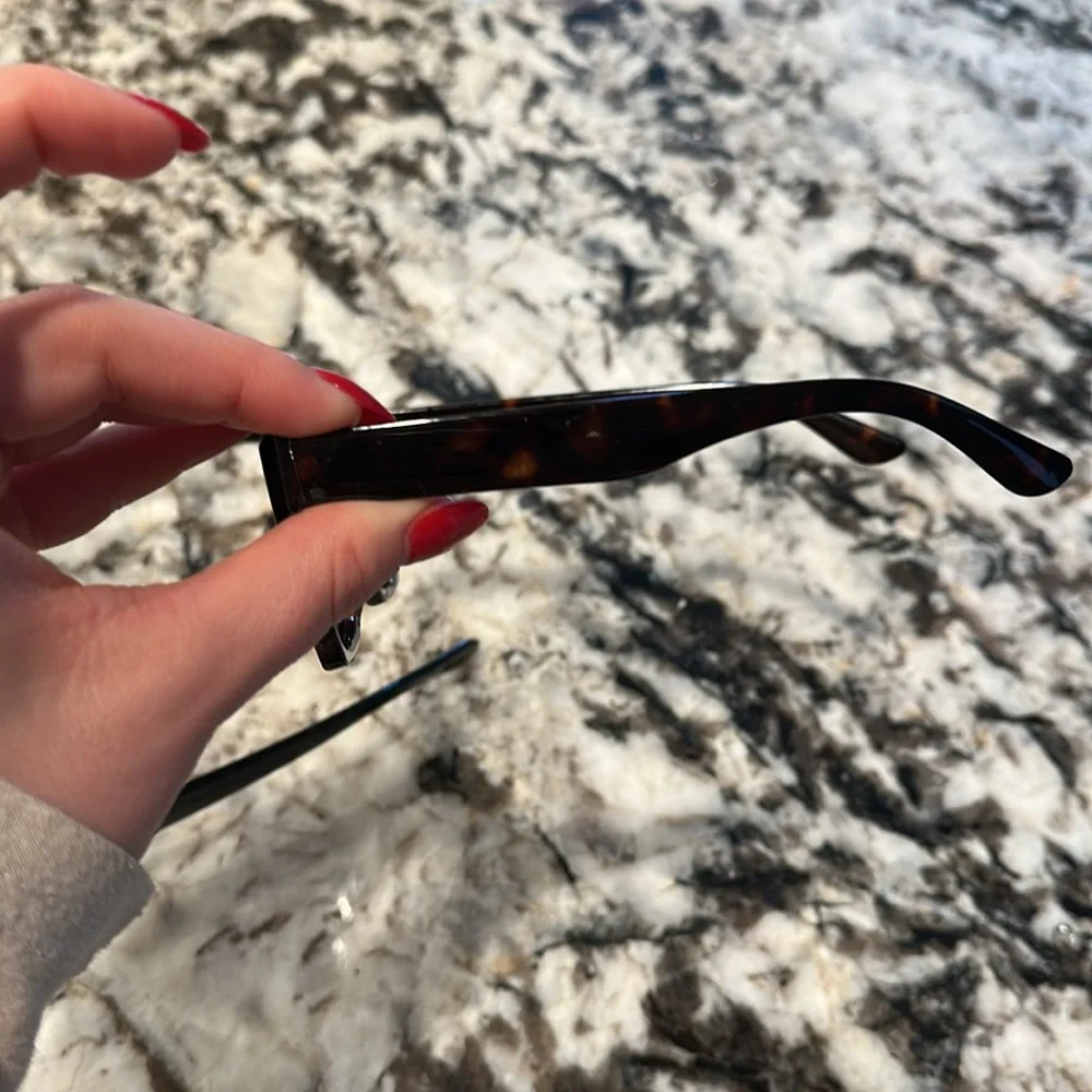 Sunglasses Bundle - Picture 4 of 4